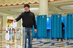 Kazakistan 15 Mart’ta anayasa için sandığa gidiyor
