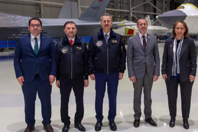 Savunma sanayiinde tarihi fotoğraf! 3 KAAN yan yana