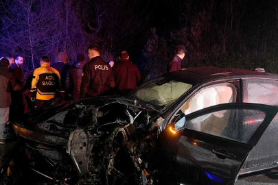 Beykoz’da otomobil ile ticari araç çarpıştı: 1 ölü, 5 yaralı