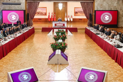 Komisyonda tarihi ''Türkiye Uzlaşısı'' raporu! Dikkat çeken ''Umut hakkı'' ve ''kayyum'' detayı