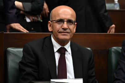 Bakan Şimşek’ten yetkisiz döviz işlemlerine sıkı takip