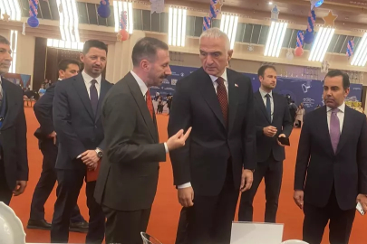 Bakan Ersoy'dan ''Külliye'de Ramazan'' etkinlik alanına ziyaret