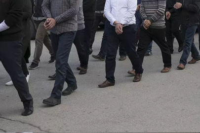 Operasyonun düğmesine İstanbul'da basıldı! 18 şirkete el kondu