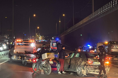 D-100 kara yolunda zincirleme kaza: 3 araç birbirine girdi