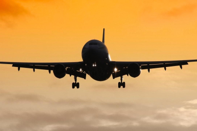 Körfez'de hava sahası krizi: 3 bin 400'den fazla uçuş iptal edildi