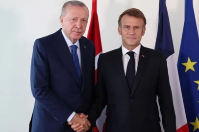 Cumhurbaşkanı Erdoğan, Emmanuel Macron'la görüştü
