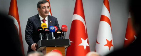 Cumhurbaşkanı Yardımcısı Yılmaz'dan Rum kesimine tepki: Ada'da yaşayan herkesi risk altına aldılar