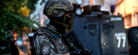 11 ilde suç örgütlerine operasyon : 61 şüpheli yakalandı