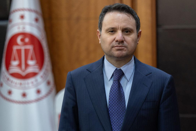 Bakan Gürlek duyurdu: 16 yaş ve üzerine sosyal medya doğrulaması geliyor