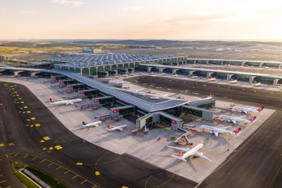 Türkiye’nin havalimanları 2 ayda 32,9 milyon yolcuya hizmet verdi