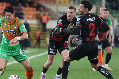 Alanyaspor ile Gençlerbirliği puanları paylaştı