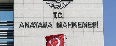 AYM'den sağlık çalışanlarının nöbet ücretine iptal kararı