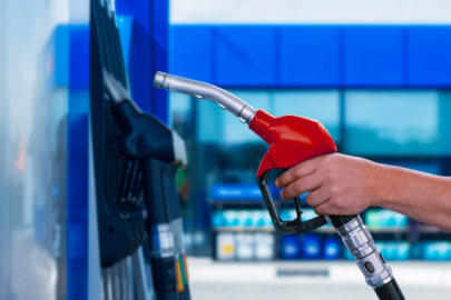 Avrupa’da enerji arz güvenliği alarmı: Akaryakıt fiyatlarına müdahale başladı