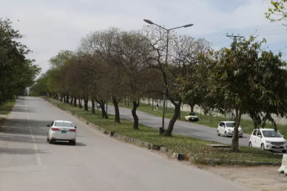 Petrol krizi ilk o ülkeyi vurdu! Hayat durdu, üç gün resmi tatil ilan edildi