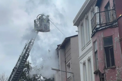 Fatih'te apartman yangını: 1 kişi hayatını kaybetti, 7 kişi yaralandı