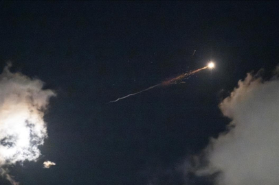 İran, BAE'de ABD askerlerinin bulunduğu yerleri "meşru hedef" olarak vuracağını duyurdu