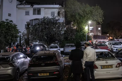 İran ve Hizbullah'tan eş zamanlı saldırı: İsrail'e füze ve roket yağdı, bölgede alarm sirenleri çaldı