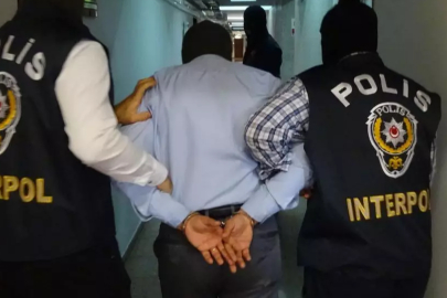 Sınır ötesinde 7 ülke ile ortak operasyon! 18'i kırmızı bültenli 45 firari Türkiye'ye getirildi