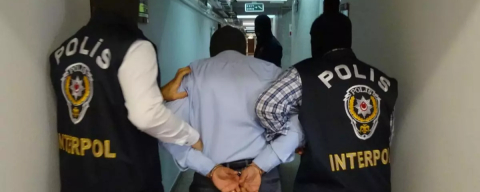 Sınır ötesinde 7 ülke ile ortak operasyon! 18'i kırmızı bültenli 45 firari Türkiye'ye getirildi