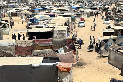 Gazze'de çadırların üzerine çöken duvar 3 Filistinlinin ölümüne neden oldu