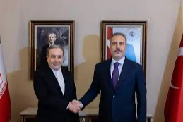 Bakan Fidan İranlı mevkidaşı Arakçi ile temas kurdu