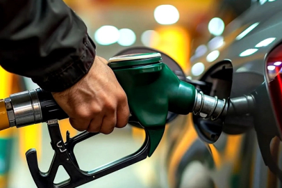 Tabela gece yarısı değişti motorine büyük zam