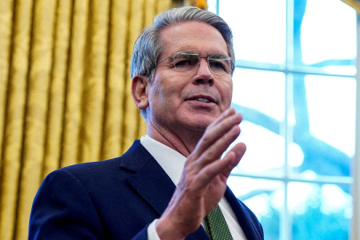 ABD Hazine Bakanı Bessent, İran'a saldırılar için "yeterli kaynağa" sahip olduklarını savundu