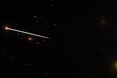 İsrail'e eş zamanlı füze saldırısı! İran'dan bir ilk