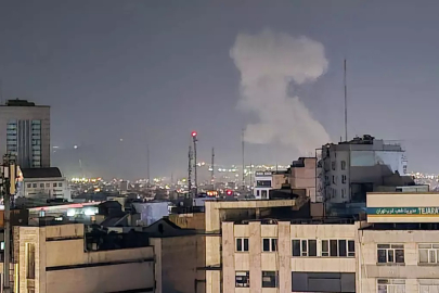 Trump'ın talimatı sözde kaldı! İran'ın enerji altyapıları hedef alındı