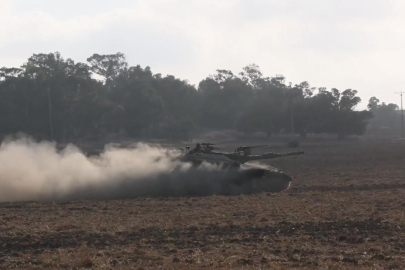 Hizbullah: İsrail'e ait iki savaş tankını füzelerle vurduk