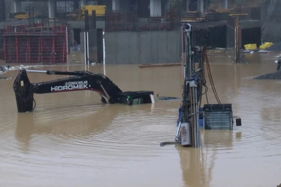 İstanbul’da taşan dere Şile yolunu kapattı