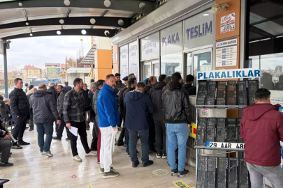 Ankara'da APP plaka yoğunluğu: Kuyruklar kapıya dayandı