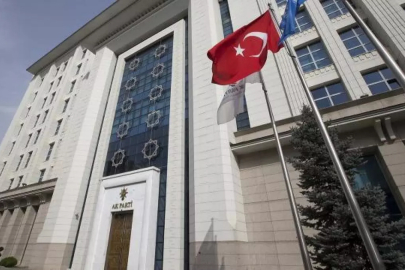 Gençlerin rotası AK Parti: Bir yılda 400 bin yeni üye