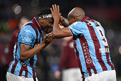 Trabzonspor, sahasında Galatasaray'ı 2-1 mağlup etti