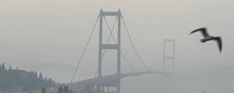 İstanbul’da sis etkisini artırdı görüş mesafesi düştü