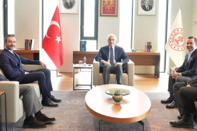 Bakan Ersoy'dan oyuncu Görkem Sevindik'e destek