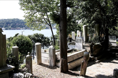 İstanbul'da mezarlıklar 7/24 kamerayla izlenecek