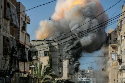 Katil İsrail'in Gazze'ye son 48 saatte düzenlediği saldırılarda 16 kişi hayatını kaybetti