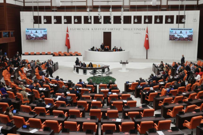 Sosyal medyaya ve doğum iznine yönelik düzenlemeler TBMM Genel Kurulunda