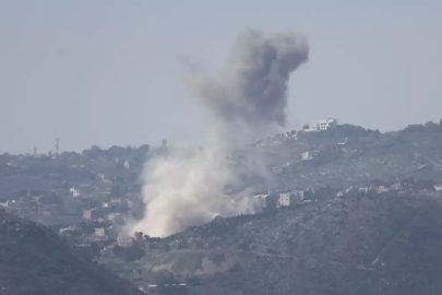 Katil İsrail ateşkesi anında ihlal etti! Bomba yağdı