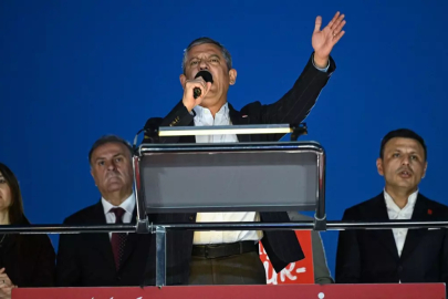 AK Parti'den haddini aşan Özel'e sert tepki