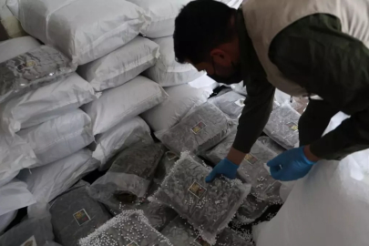 MİT ve Suriye güçlerinden ortak operasyon! Kilolarca uyuşturucu ele geçirildi