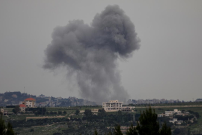 Soykırımcı İsrail, Lübnan'a hava saldırıları başlattı