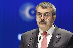 Yusuf Tekin müfredat değişikliklerinin detaylarını paylaştı