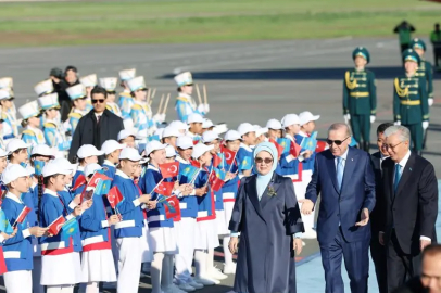 Tokayev'den Cumhurbaşkanı Erdoğan'a görkemli karşılama