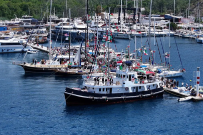 İnsanlık onuru Marmaris'ten demir aldı: Küresel Sumud Filosu Gazze yolunda
