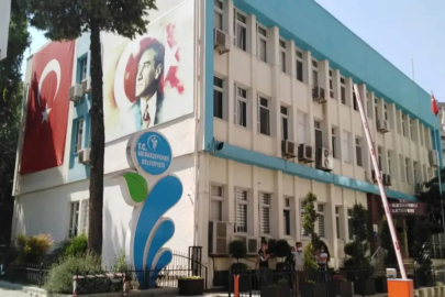 Denizli'de belediyeye ''rüşvet ve ihale'' operasyonu: Başkan yardımcısı dahil 13 gözaltı