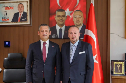 Vatandaşın parasıyla VIP araç kıyağı! Özel'e masaj yapan koltuk