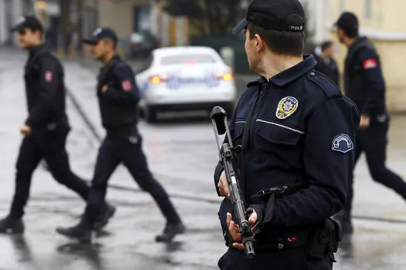 7 ilde eş zamanlı ''şaibeli kurultay'' operasyonu! 13 CHP'liye gözaltı
