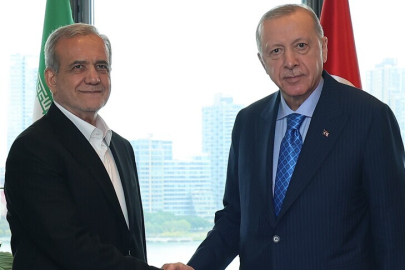 Erdoğan, İran Cumhurbaşkanı Pezeşkiyan ile telefonda görüştü